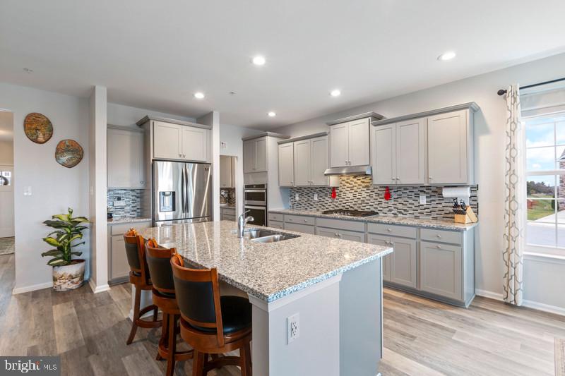 STONEGATE - Residential