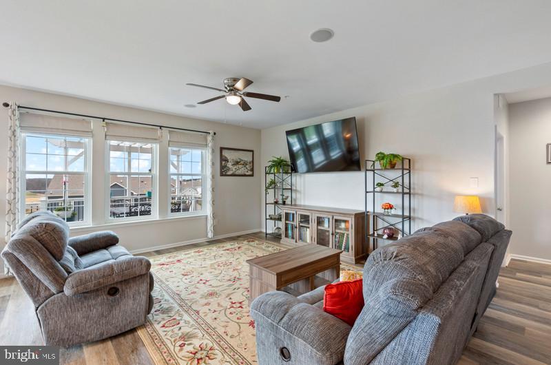 STONEGATE - Residential