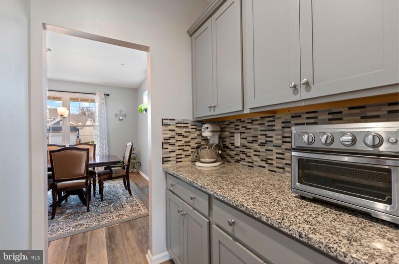 STONEGATE - Residential