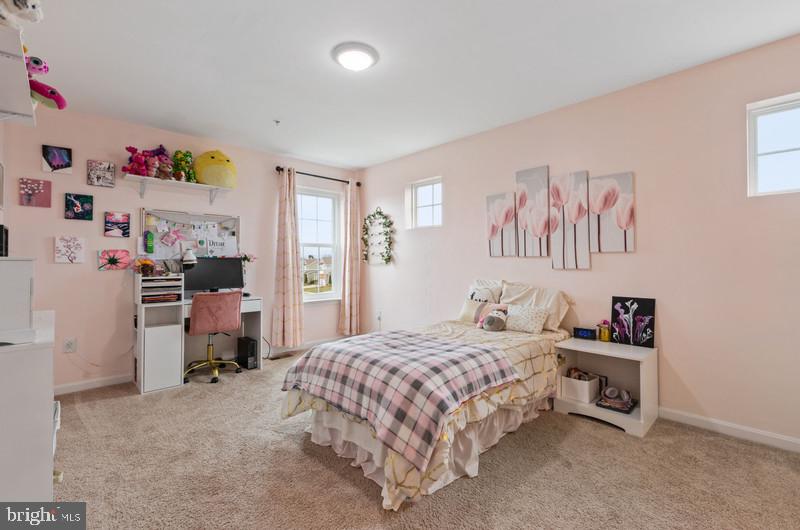 STONEGATE - Residential