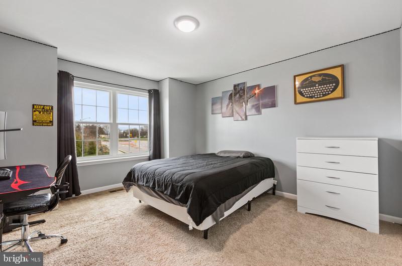 STONEGATE - Residential