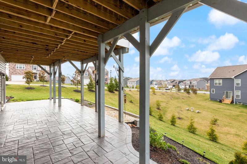 STONEGATE - Residential