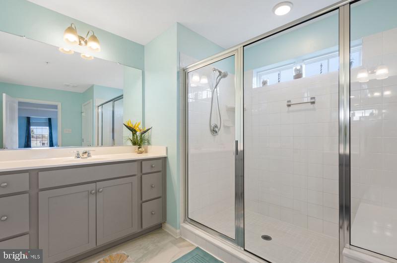 STONEGATE - Residential