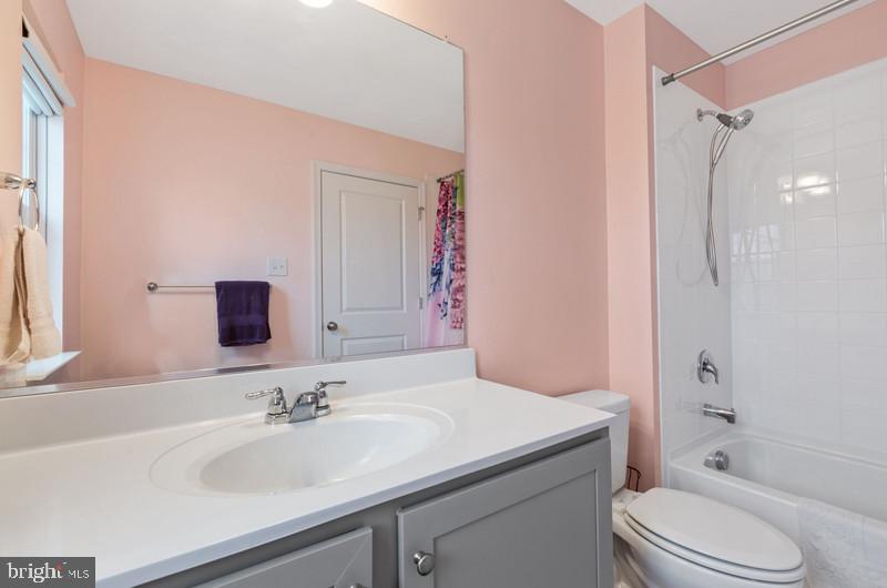 STONEGATE - Residential