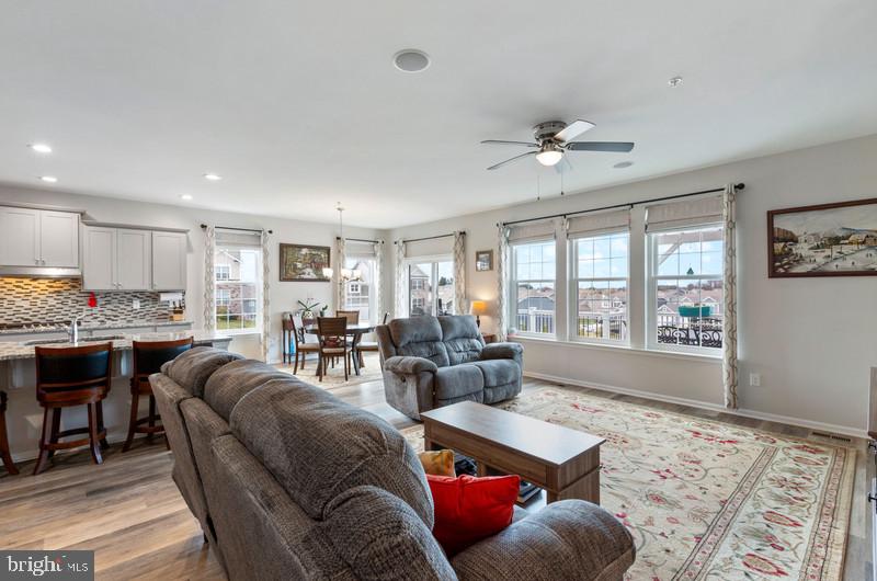 STONEGATE - Residential