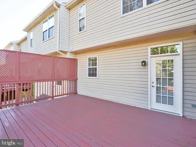 CLOVERLEAF - Residential Lease