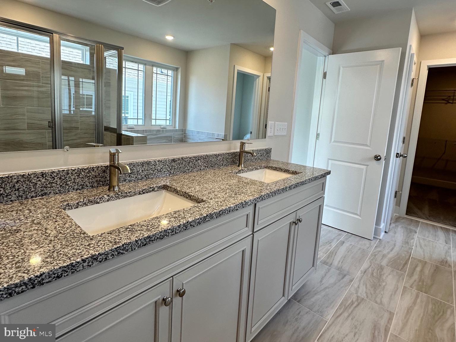 ST CHARLES - Residential