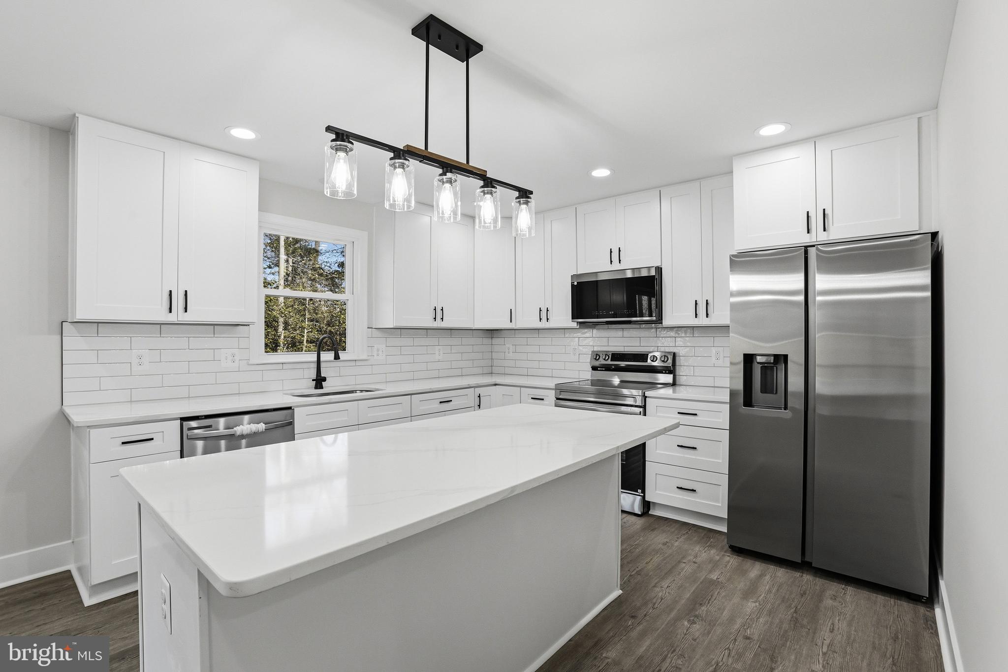 GLEBE HARBOR - Residential