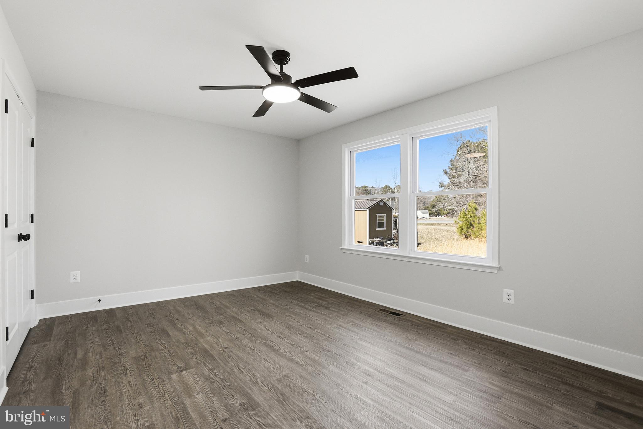 GLEBE HARBOR - Residential