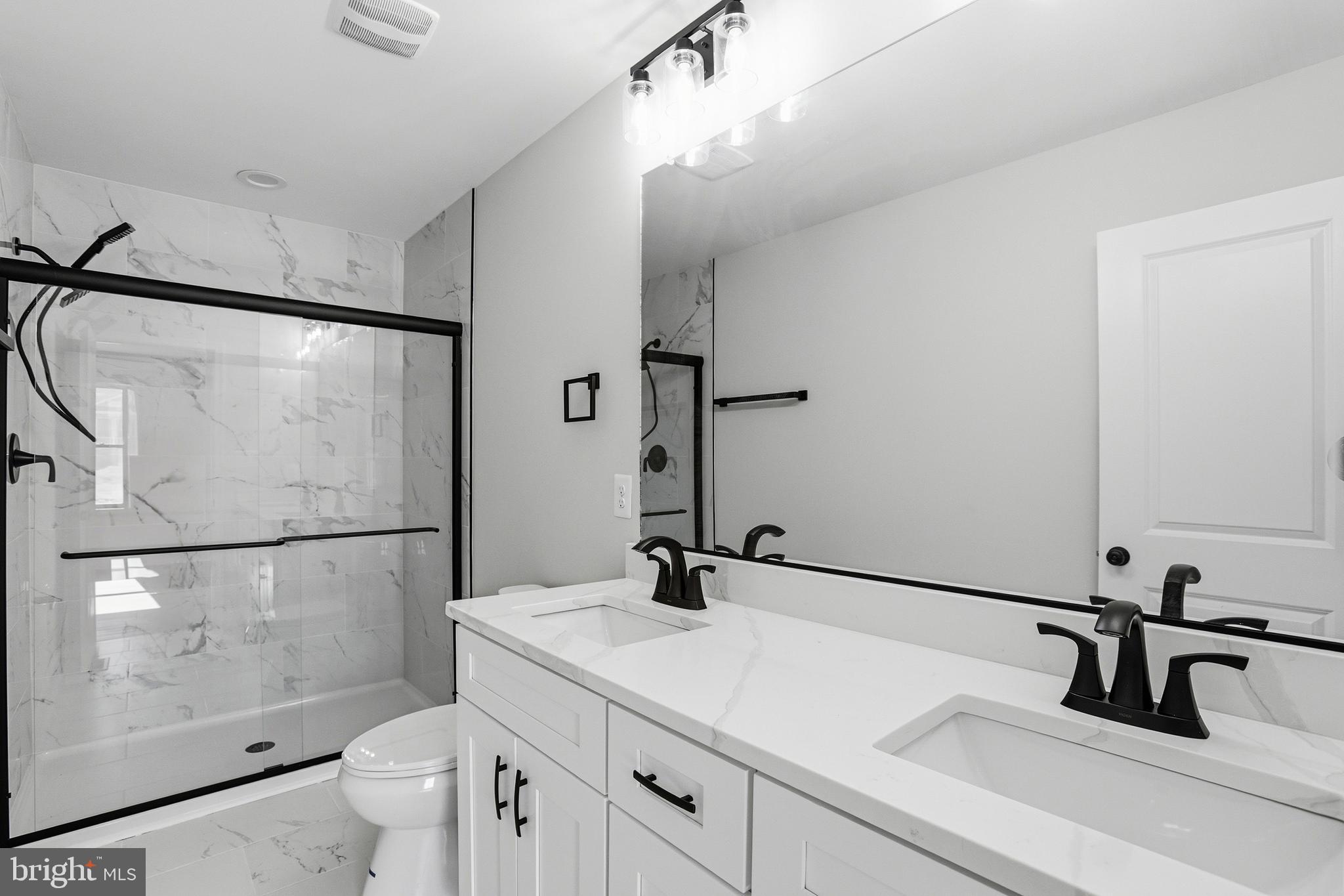 GLEBE HARBOR - Residential