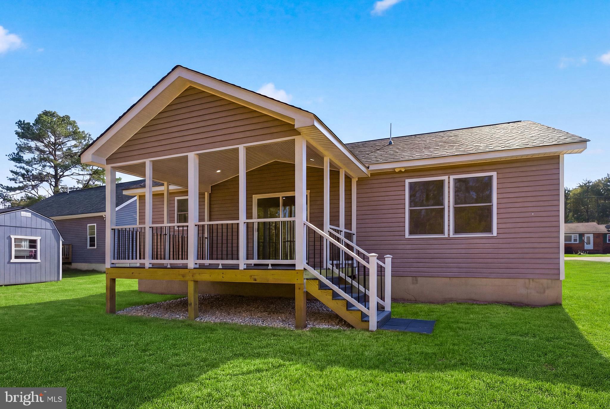 GLEBE HARBOR - Residential