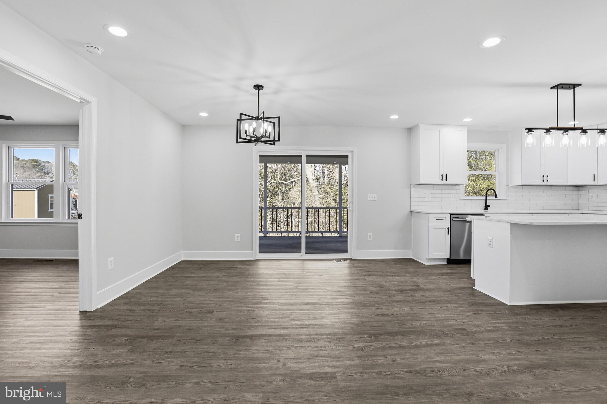 GLEBE HARBOR - Residential