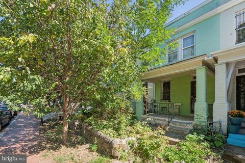 418 15TH STREET SE WASHINGTON DC 20003