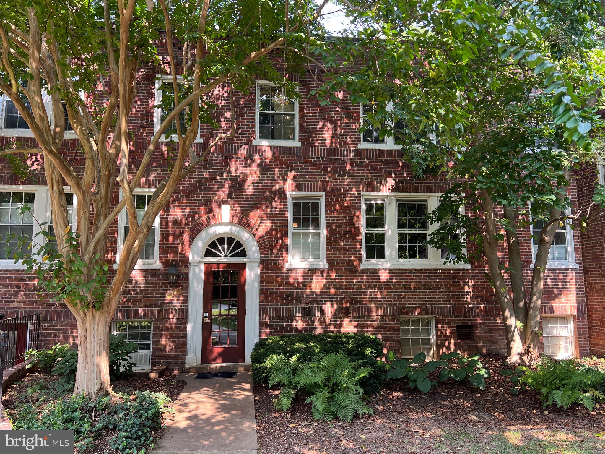 COLONIAL VILLAGE - Residential Lease