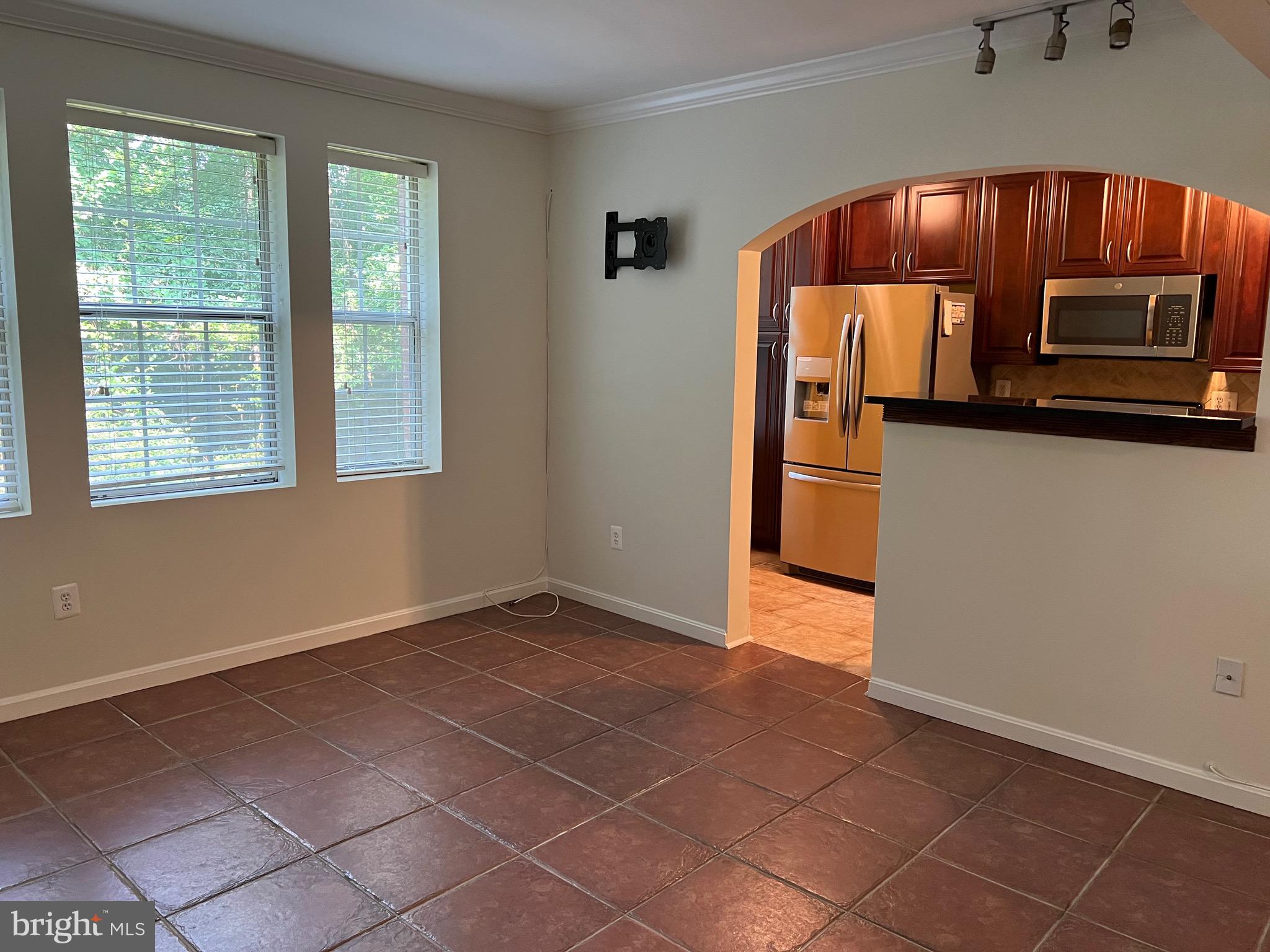 COLONIAL VILLAGE - Residential Lease