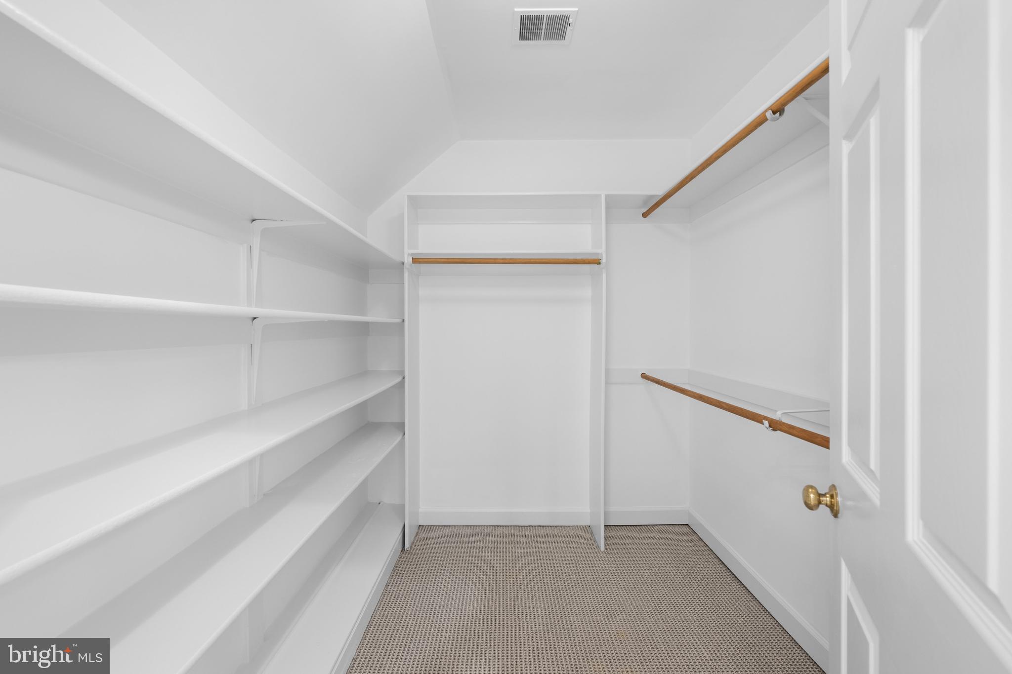 AVENEL - Residential