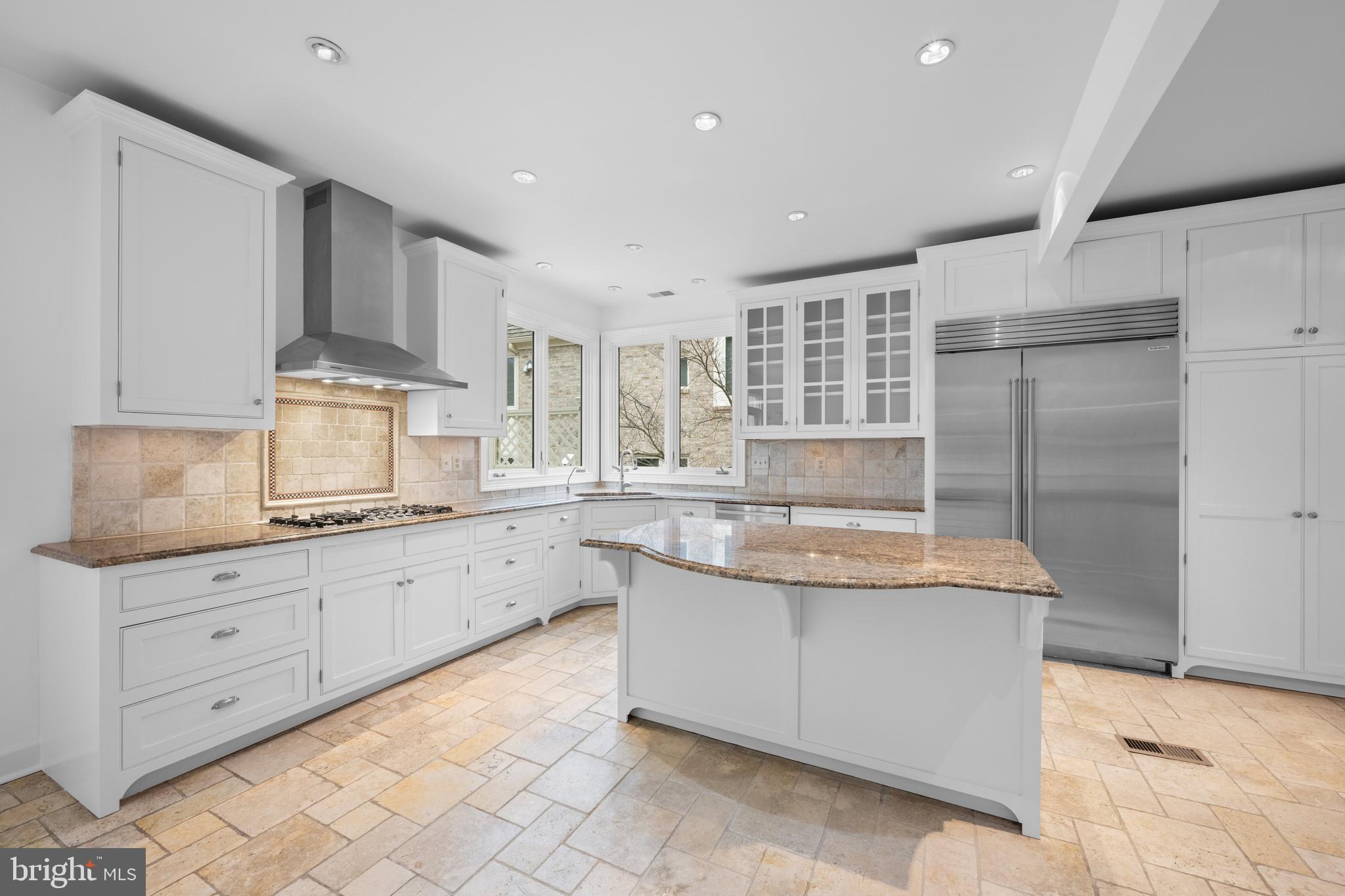 AVENEL - Residential