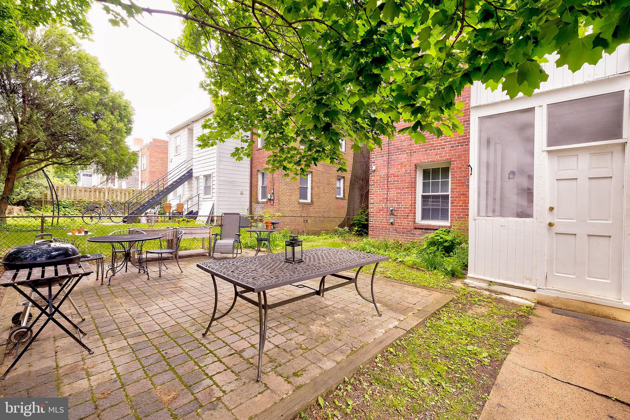 GLOVER PARK - Residential Lease