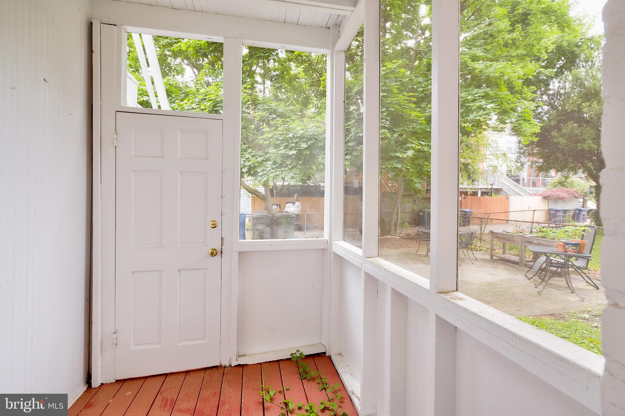 GLOVER PARK - Residential Lease