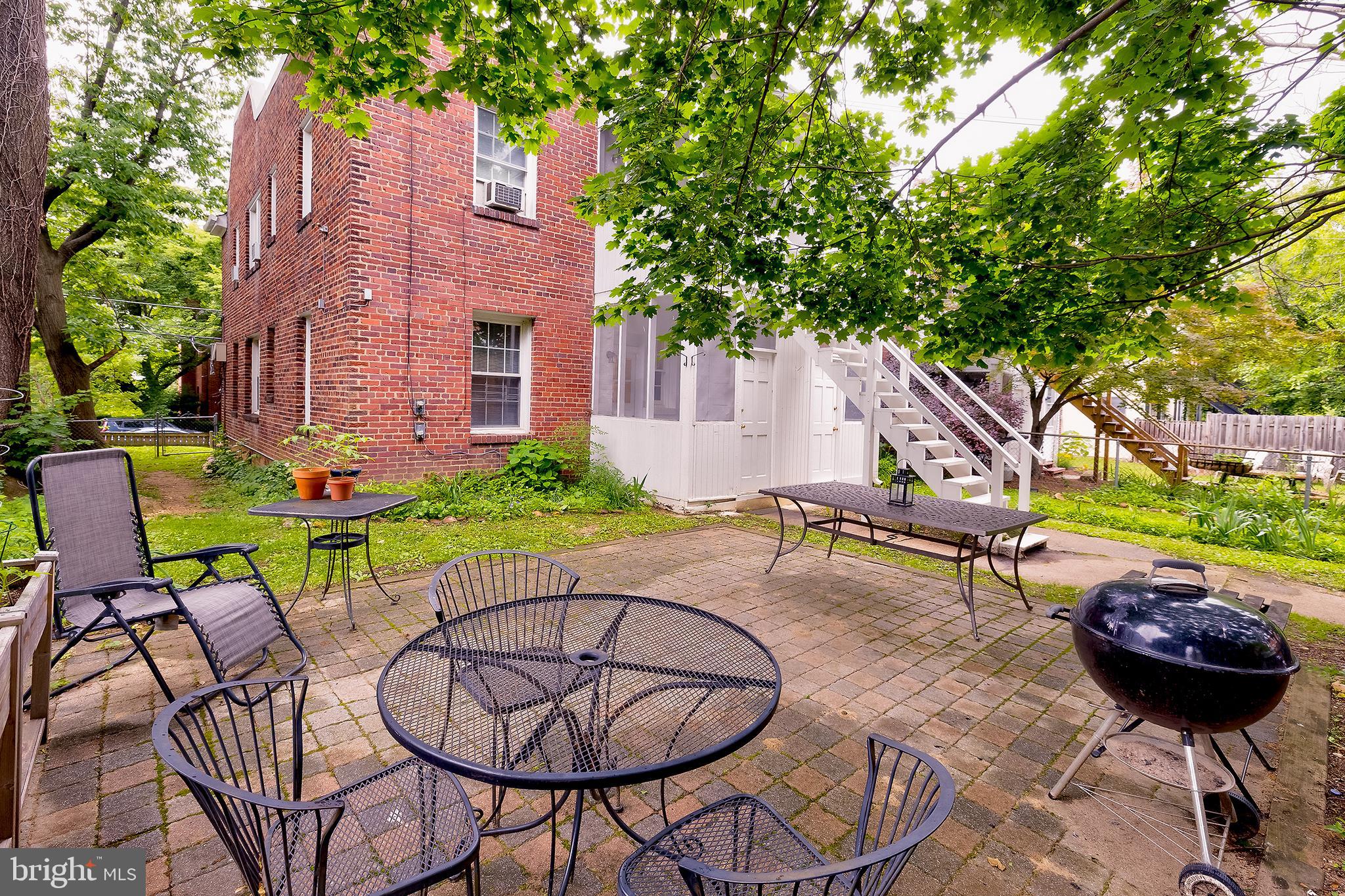 GLOVER PARK - Residential Lease