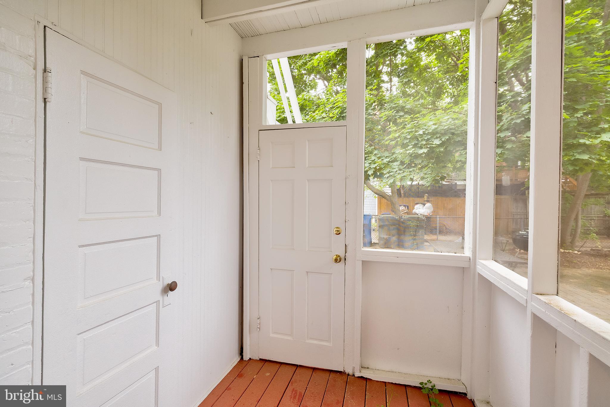 GLOVER PARK - Residential Lease