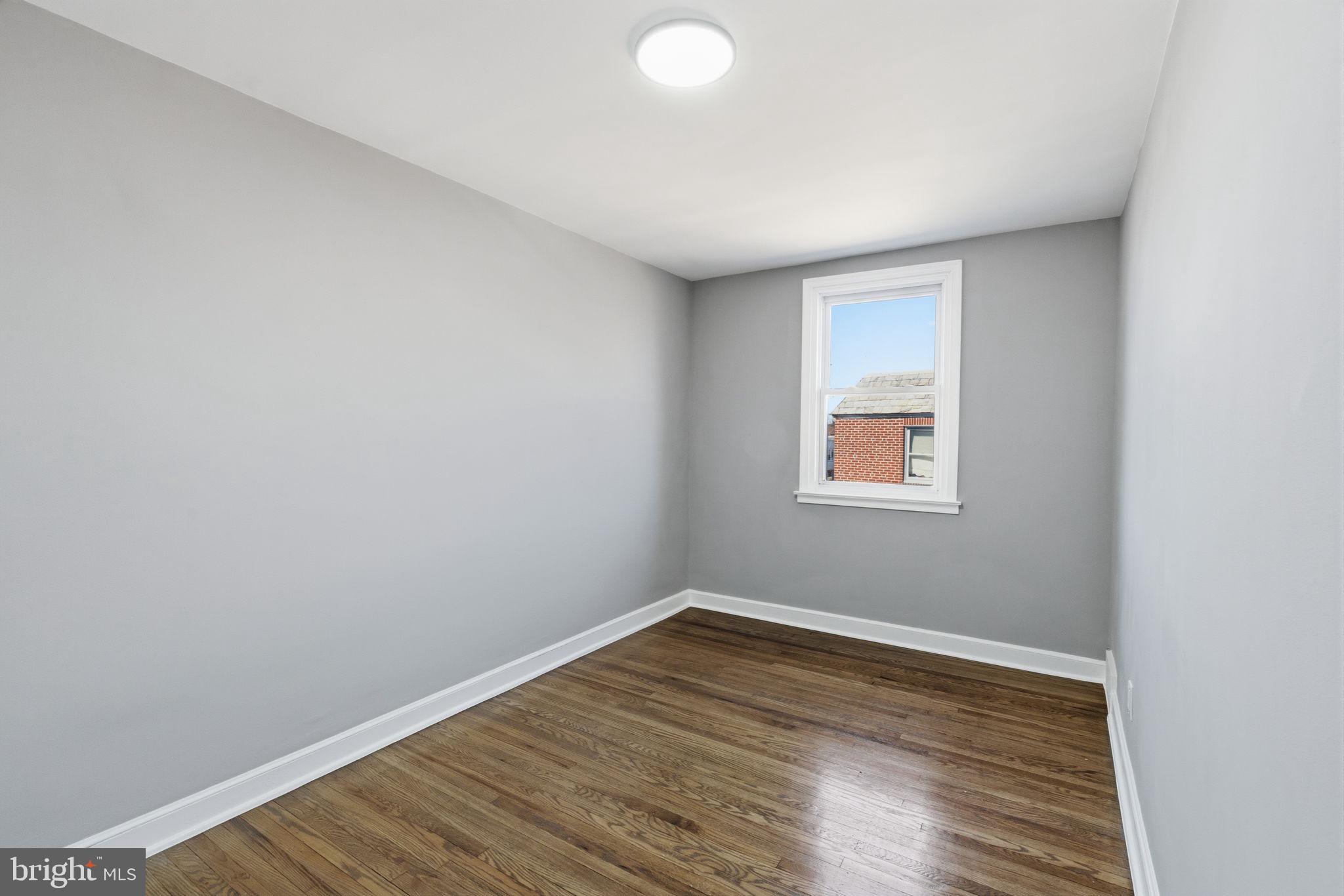 LAWNDALE - Residential