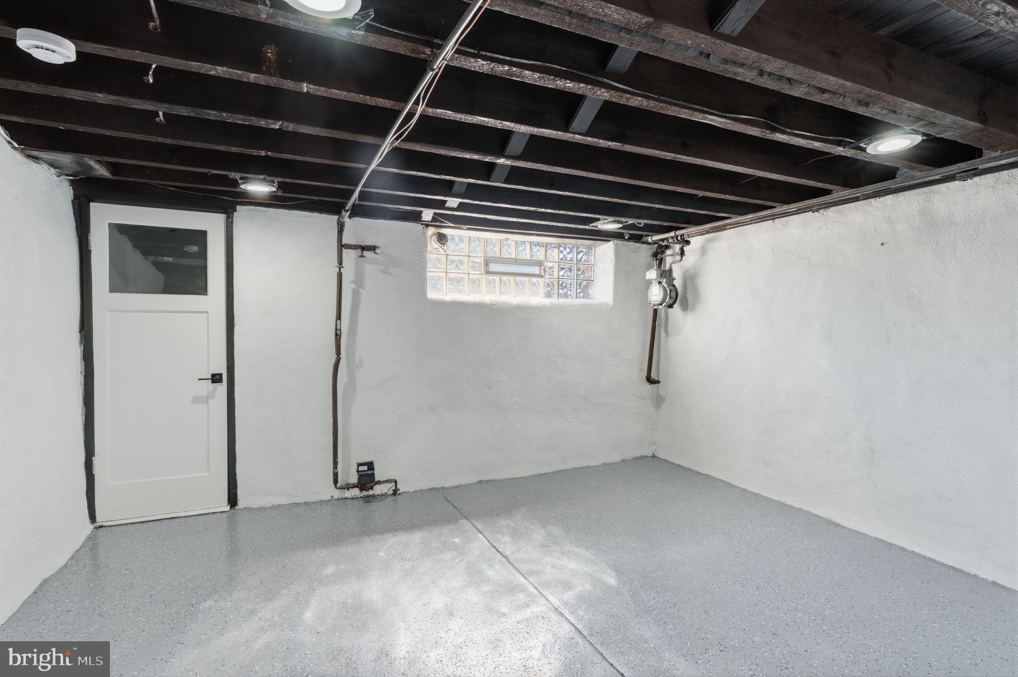 LAWNDALE - Residential