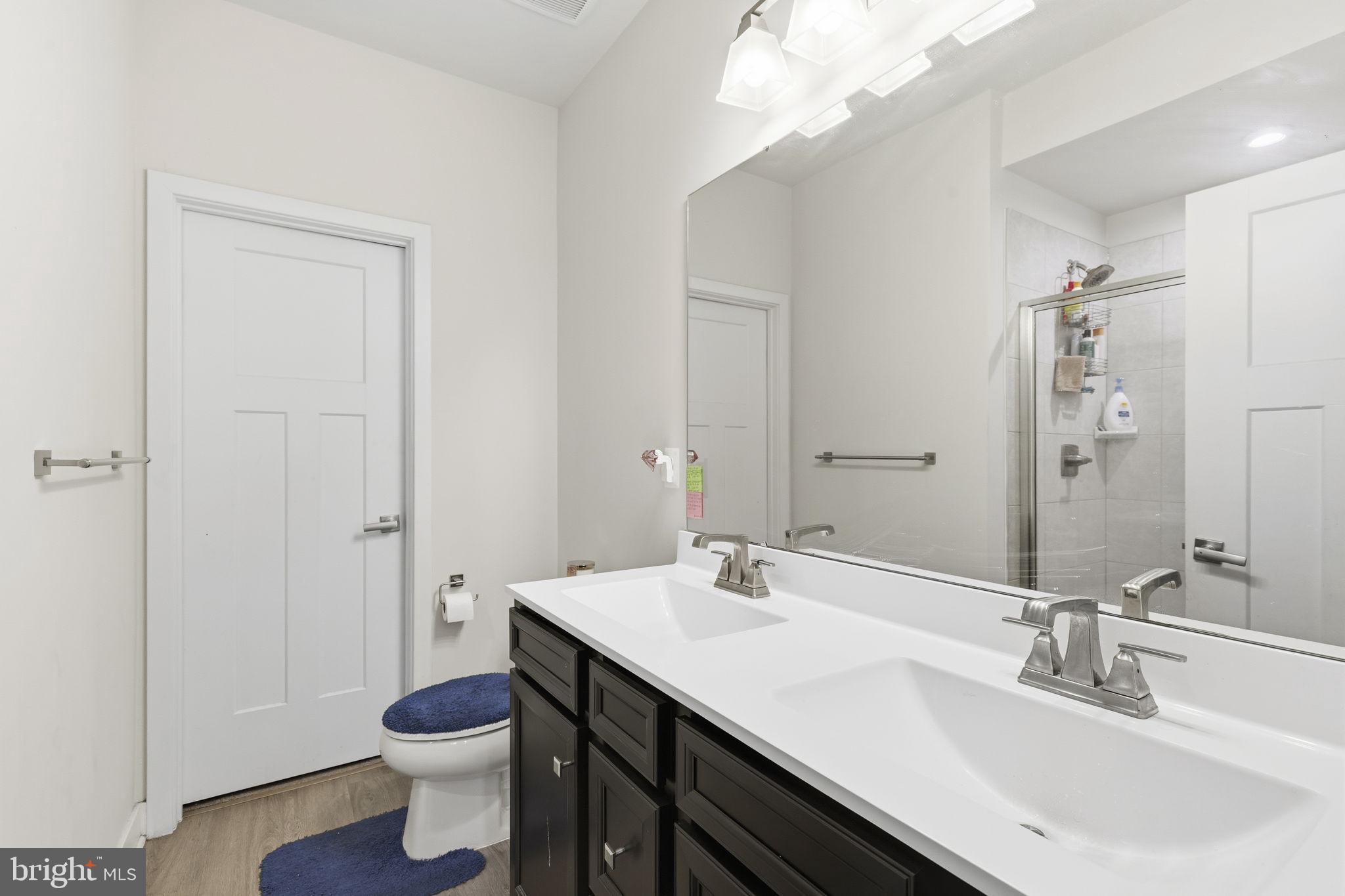 ELKRIDGE CROSSING - Residential