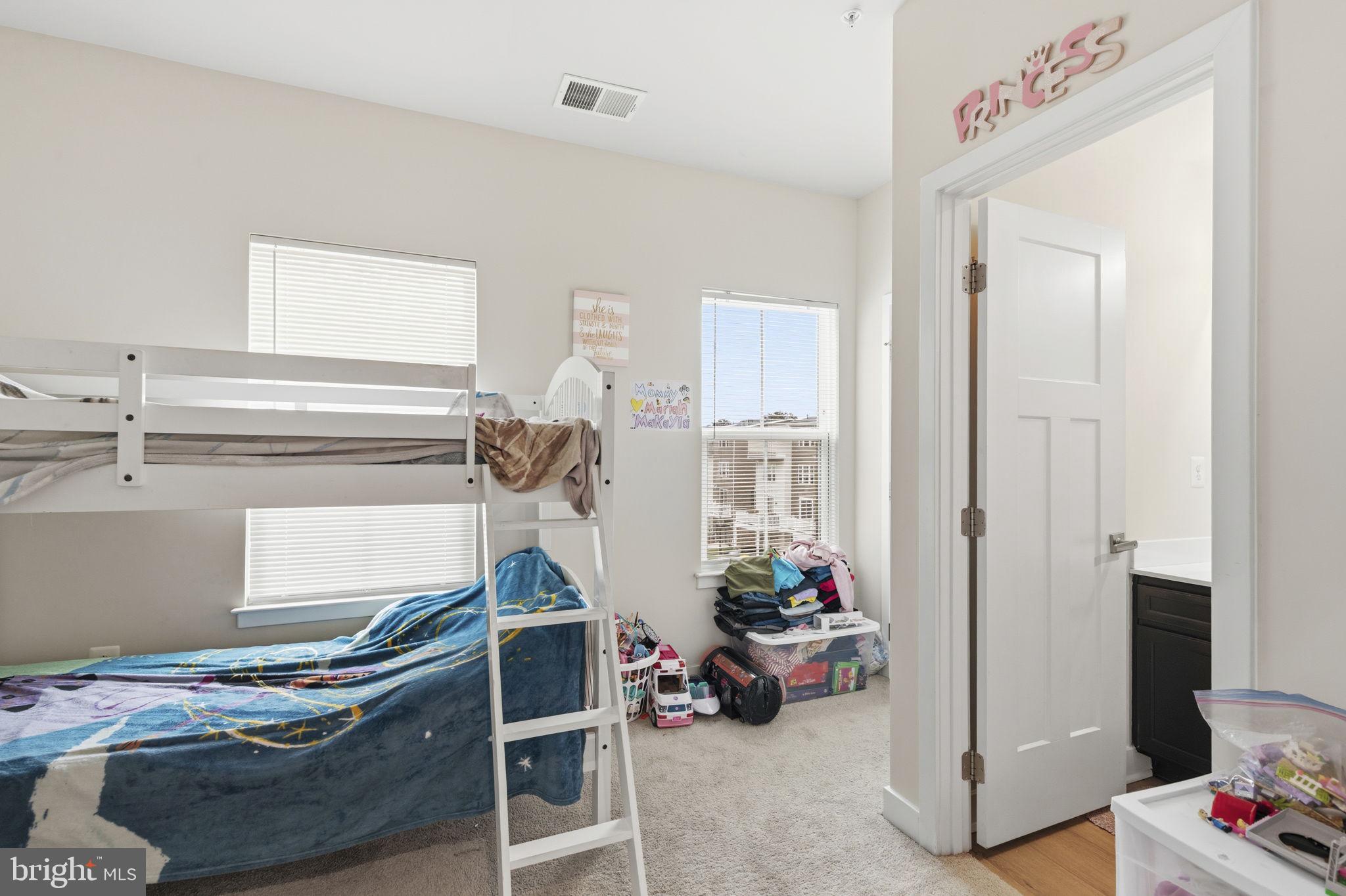 ELKRIDGE CROSSING - Residential