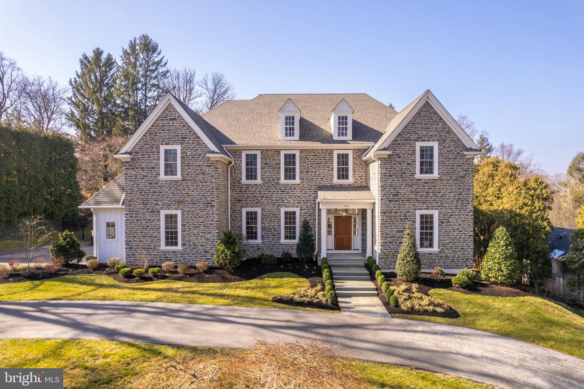 GLADWYNE - Residential