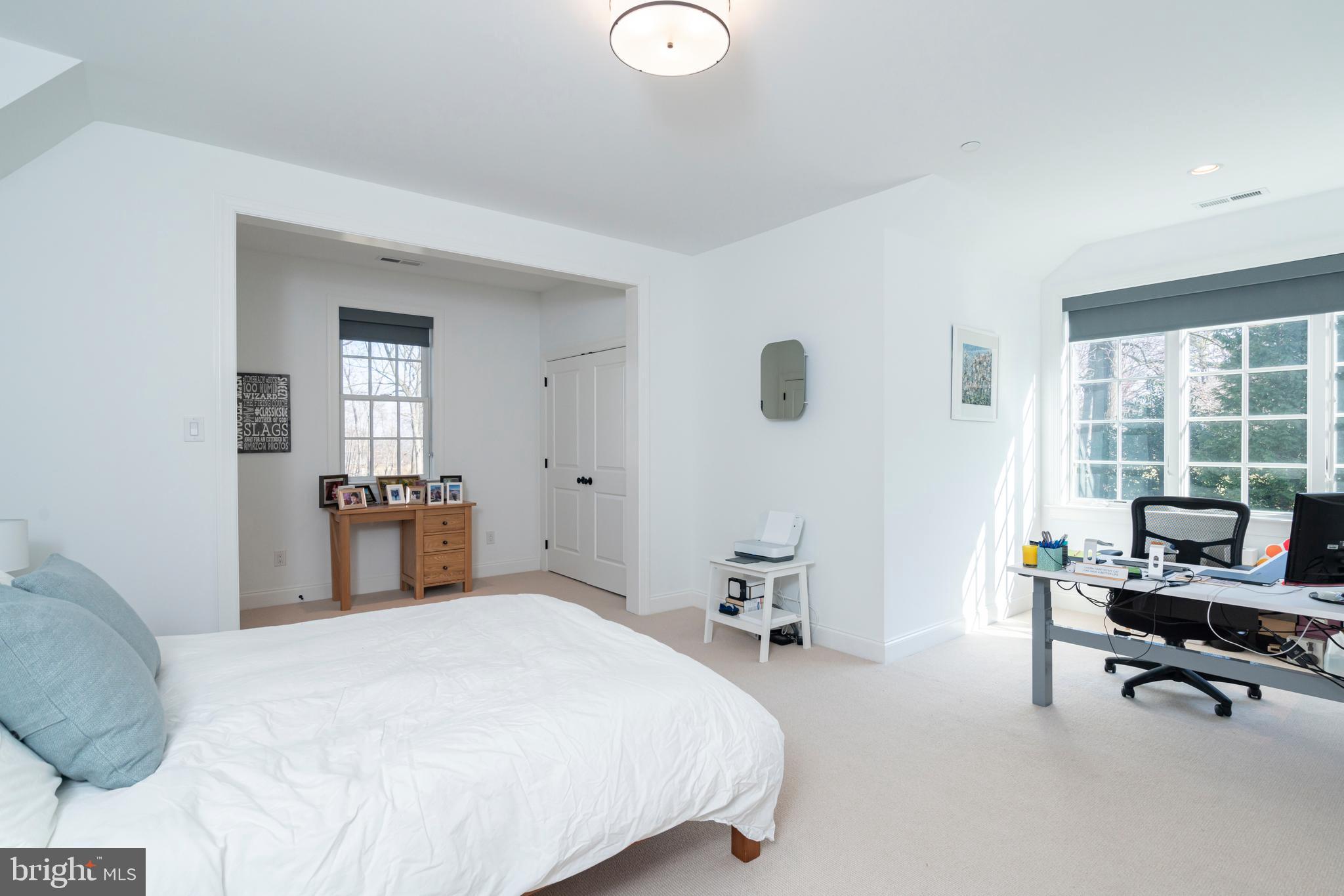 GLADWYNE - Residential