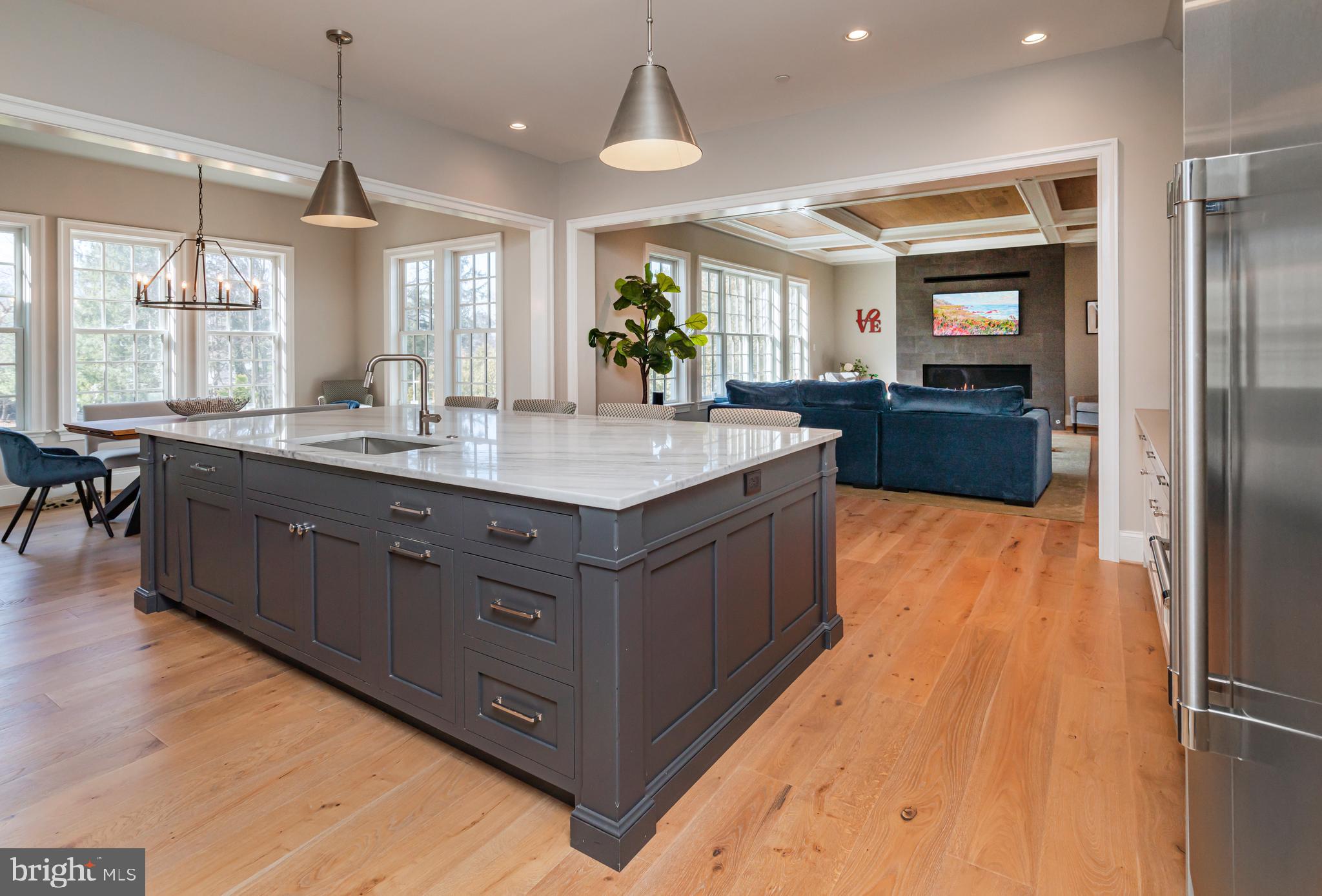 GLADWYNE - Residential