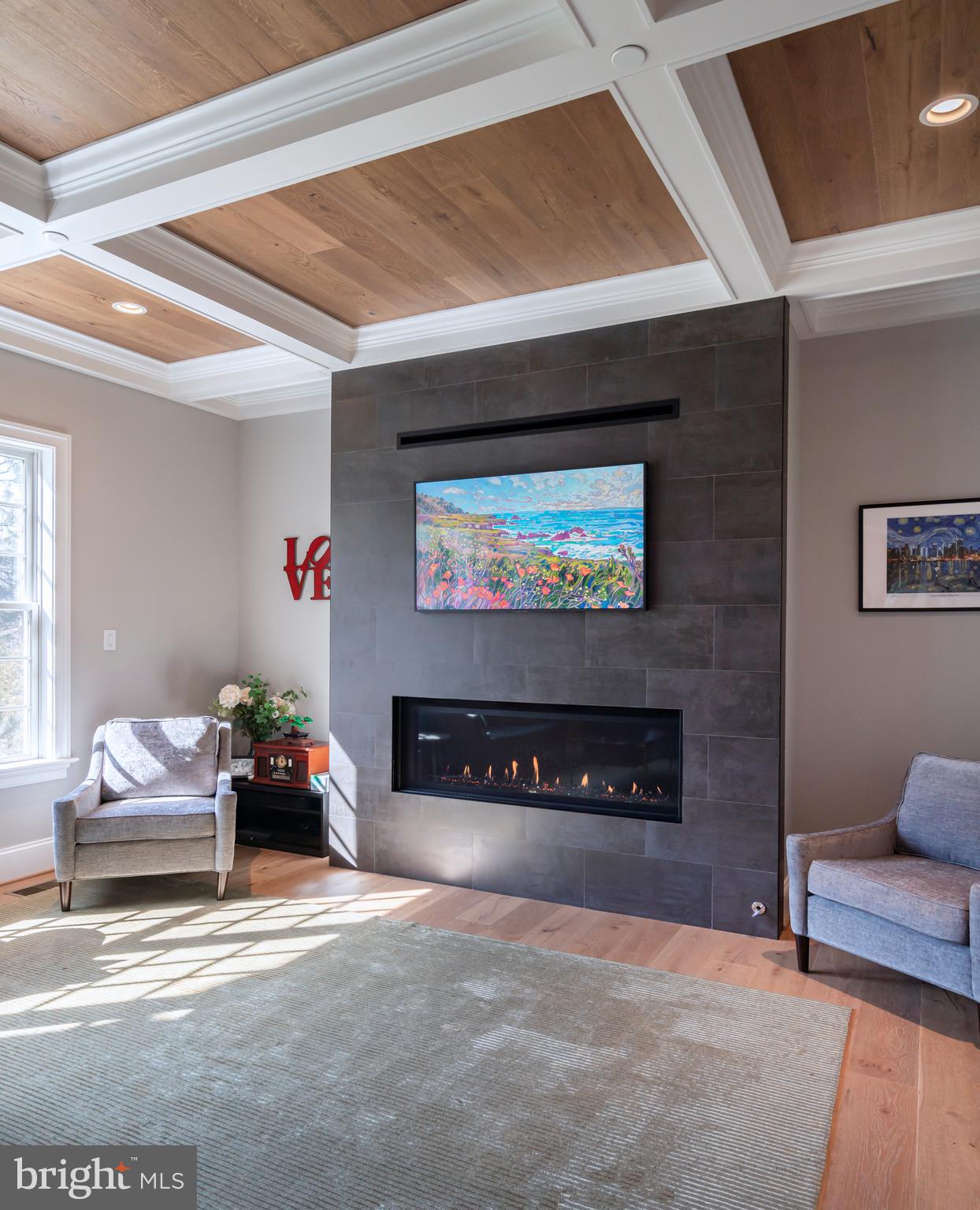 GLADWYNE - Residential