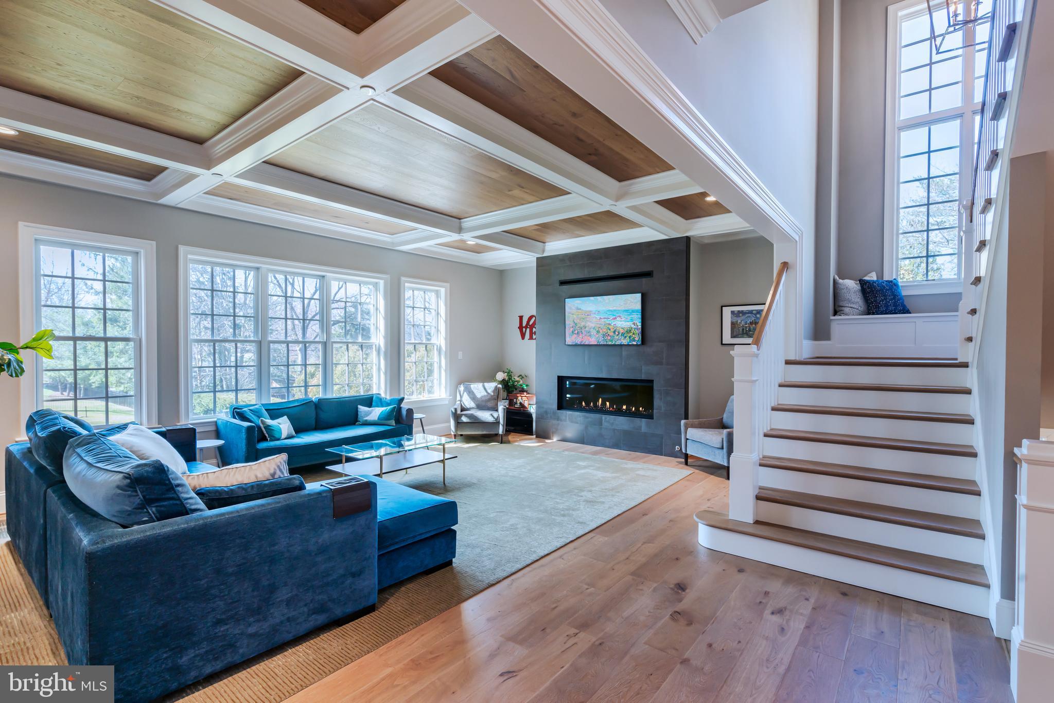 GLADWYNE - Residential