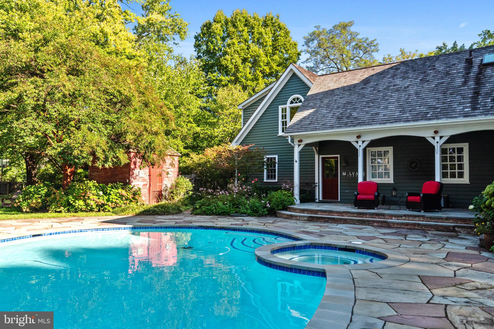 ST MARGARETS - Residential