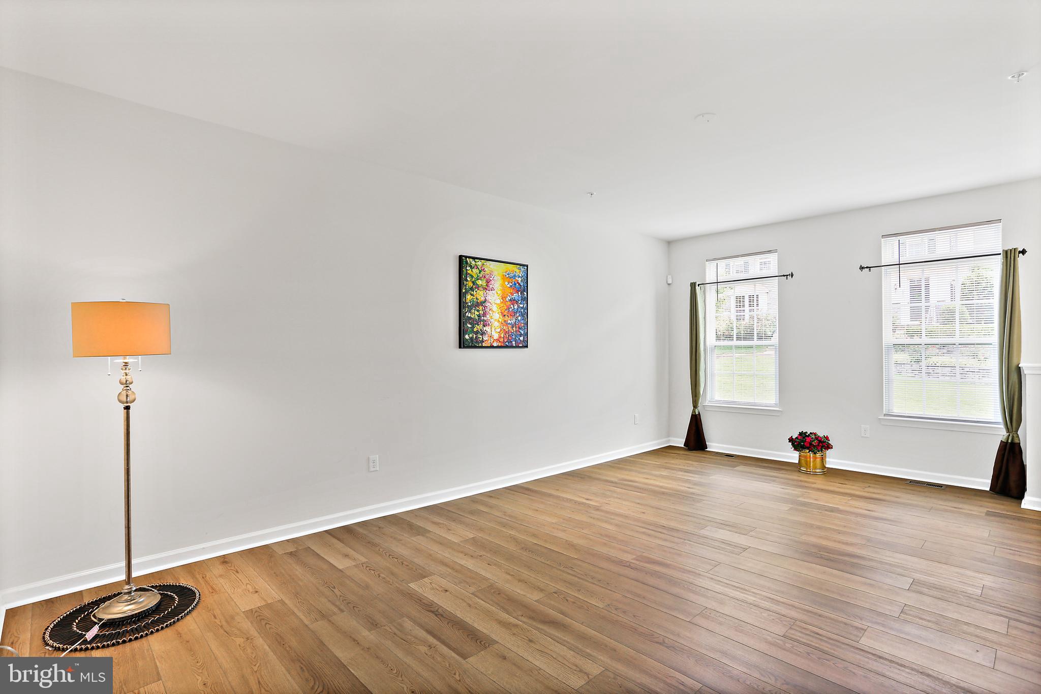 BELMONT STATION - Residential