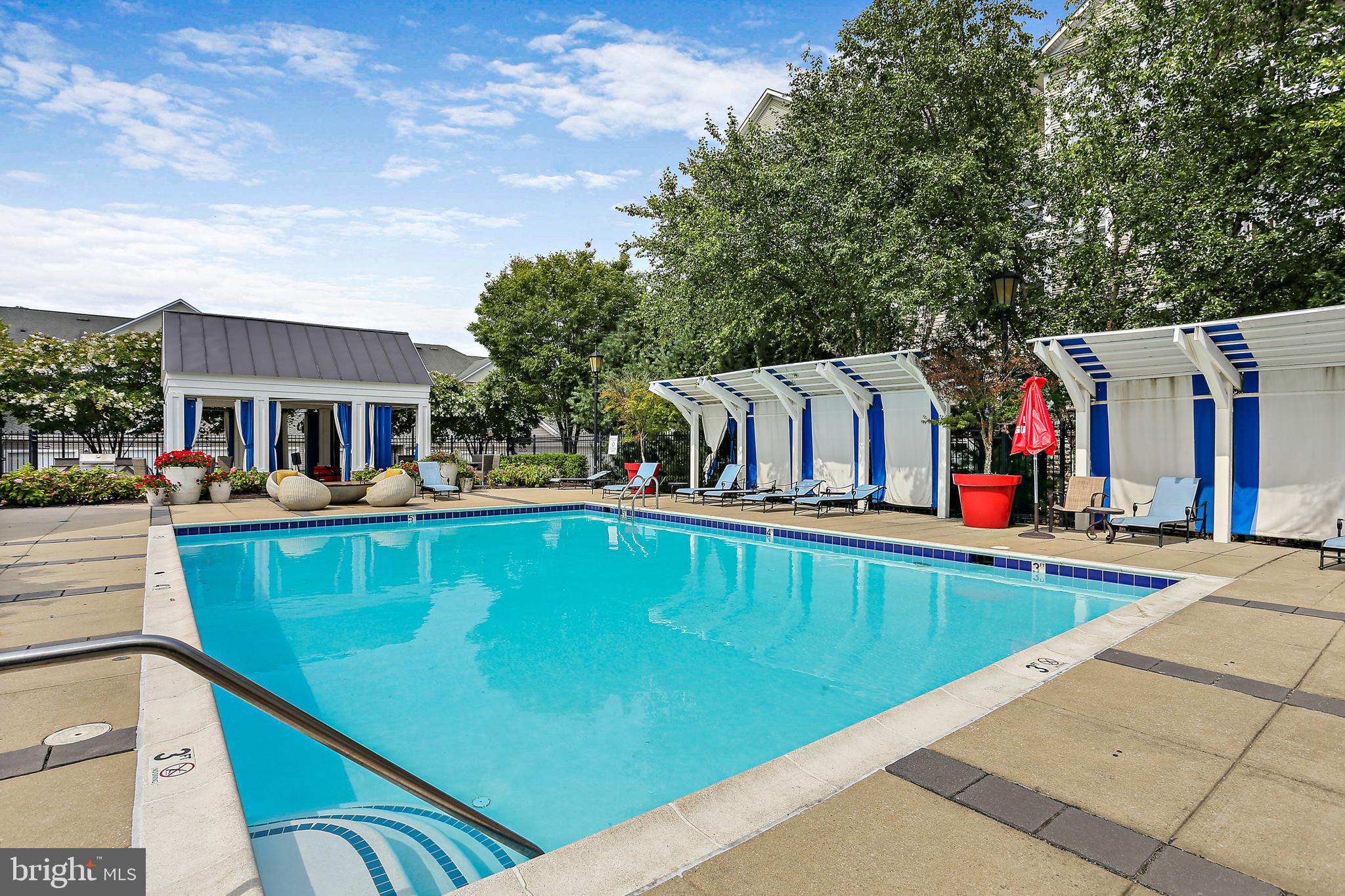 BELMONT STATION - Residential