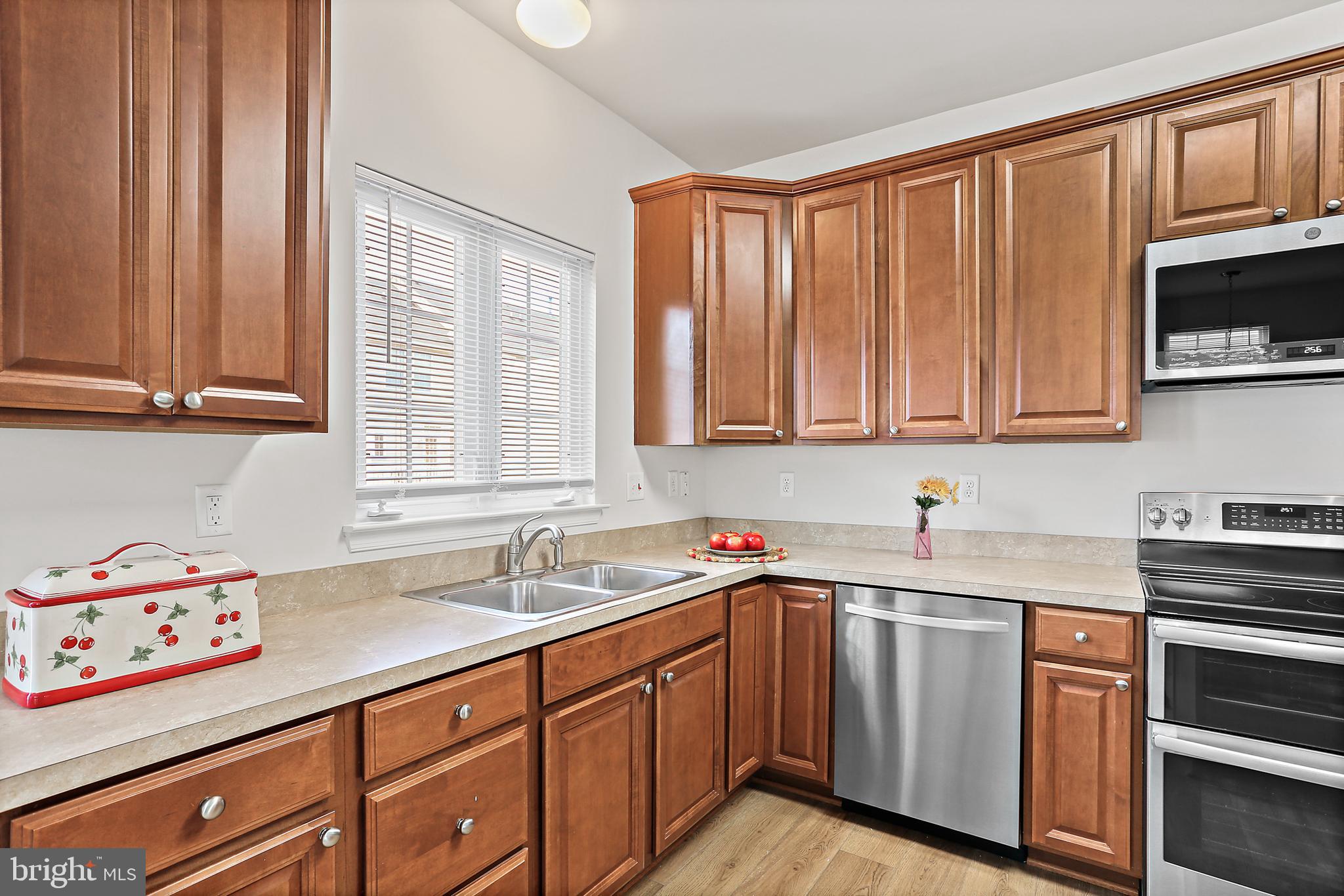 BELMONT STATION - Residential