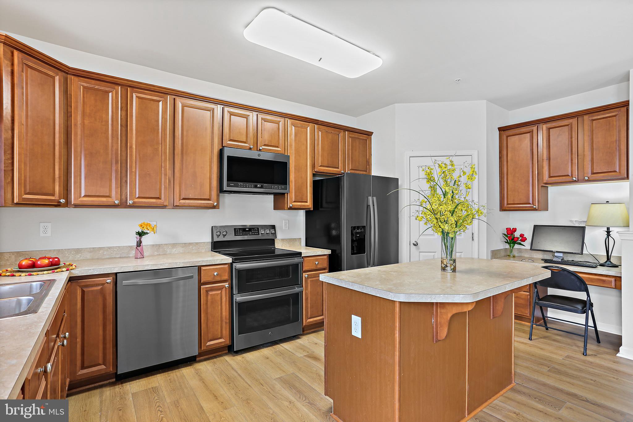 BELMONT STATION - Residential