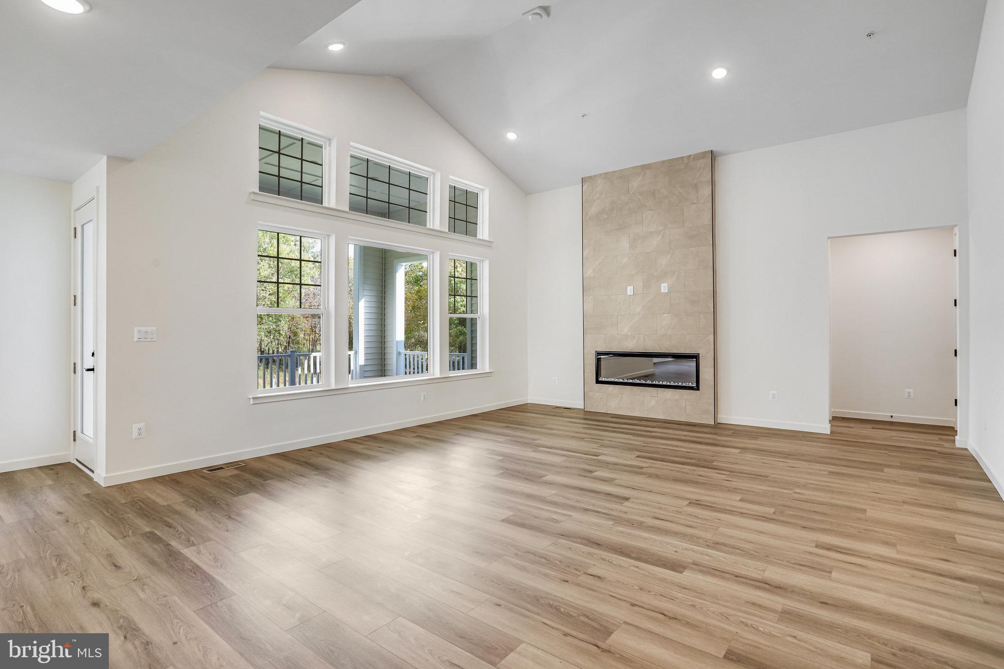 WORTHINGTON GROVE - Residential