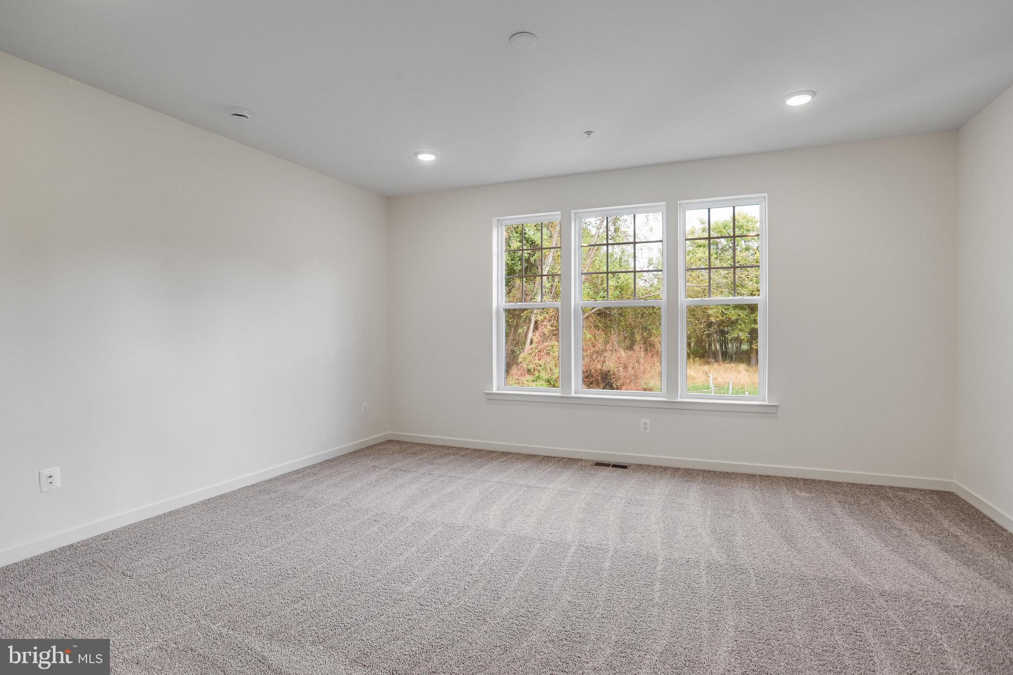 WORTHINGTON GROVE - Residential