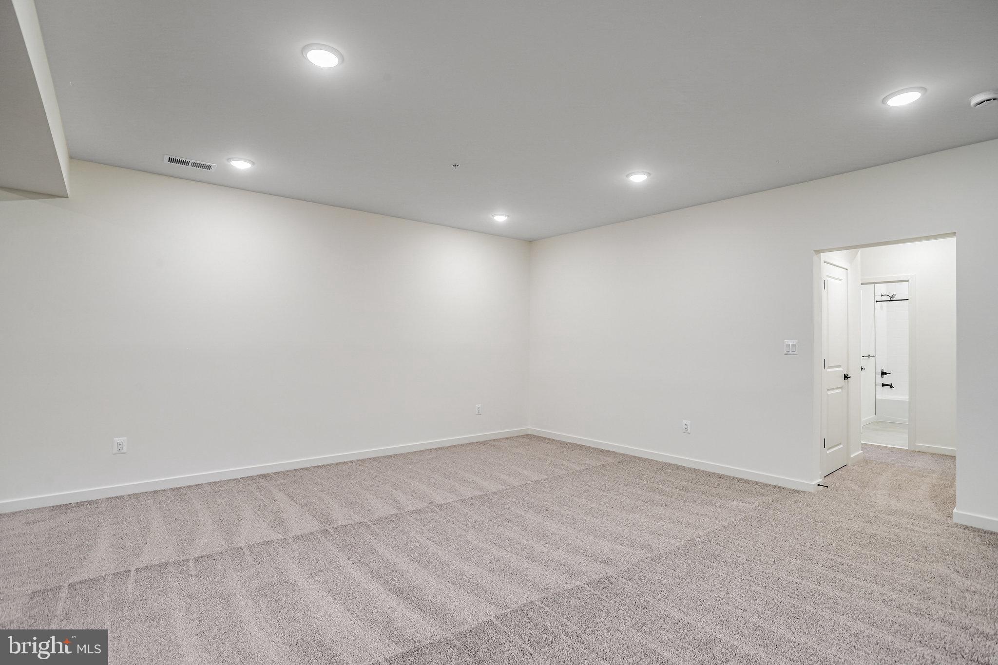 WORTHINGTON GROVE - Residential