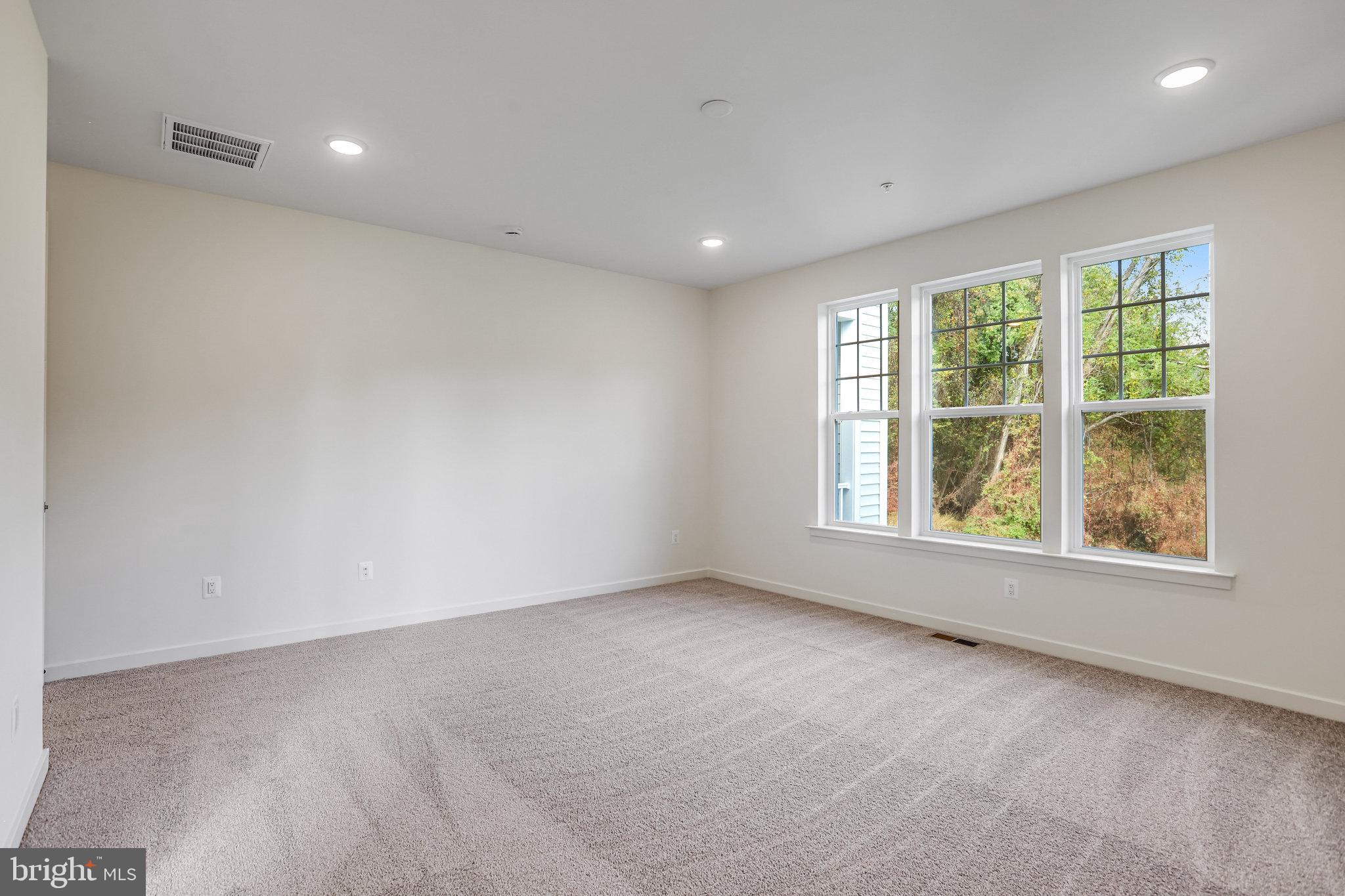 WORTHINGTON GROVE - Residential