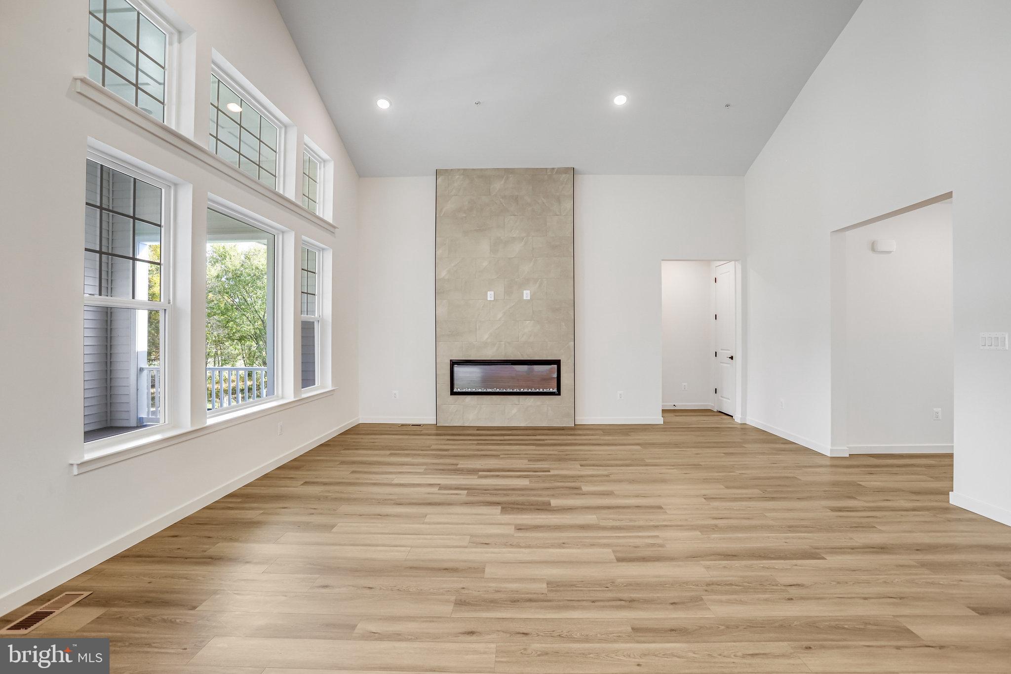 WORTHINGTON GROVE - Residential