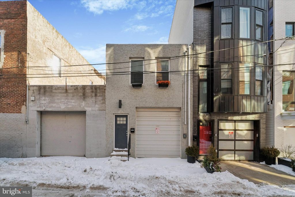 Photo of 1331 S Woodstock Street, PHILADELPHIA, PA 19146 (MLS # PAPH2579630)