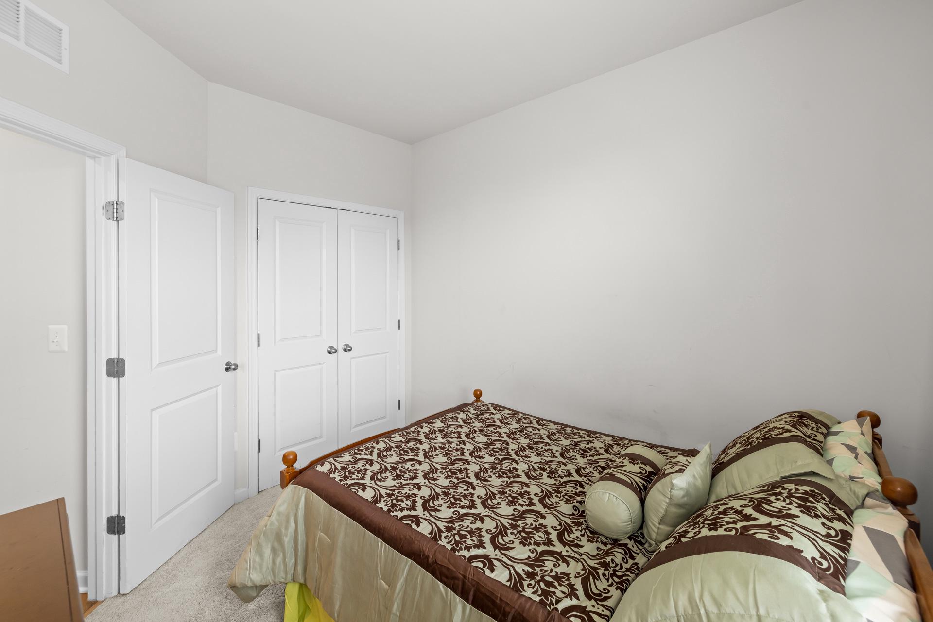 VISTA GARDENS - Residential