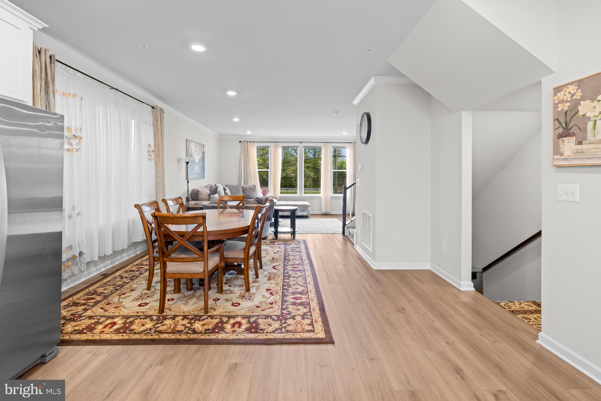 VISTA GARDENS - Residential