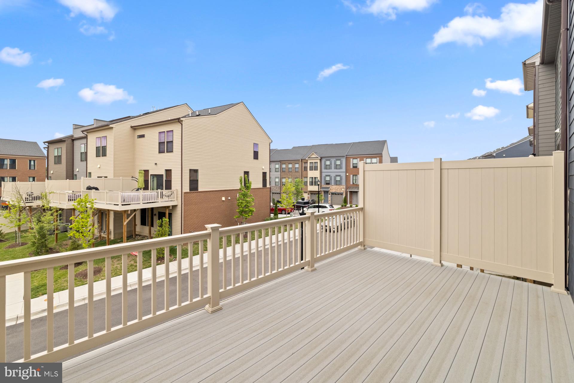 VISTA GARDENS - Residential