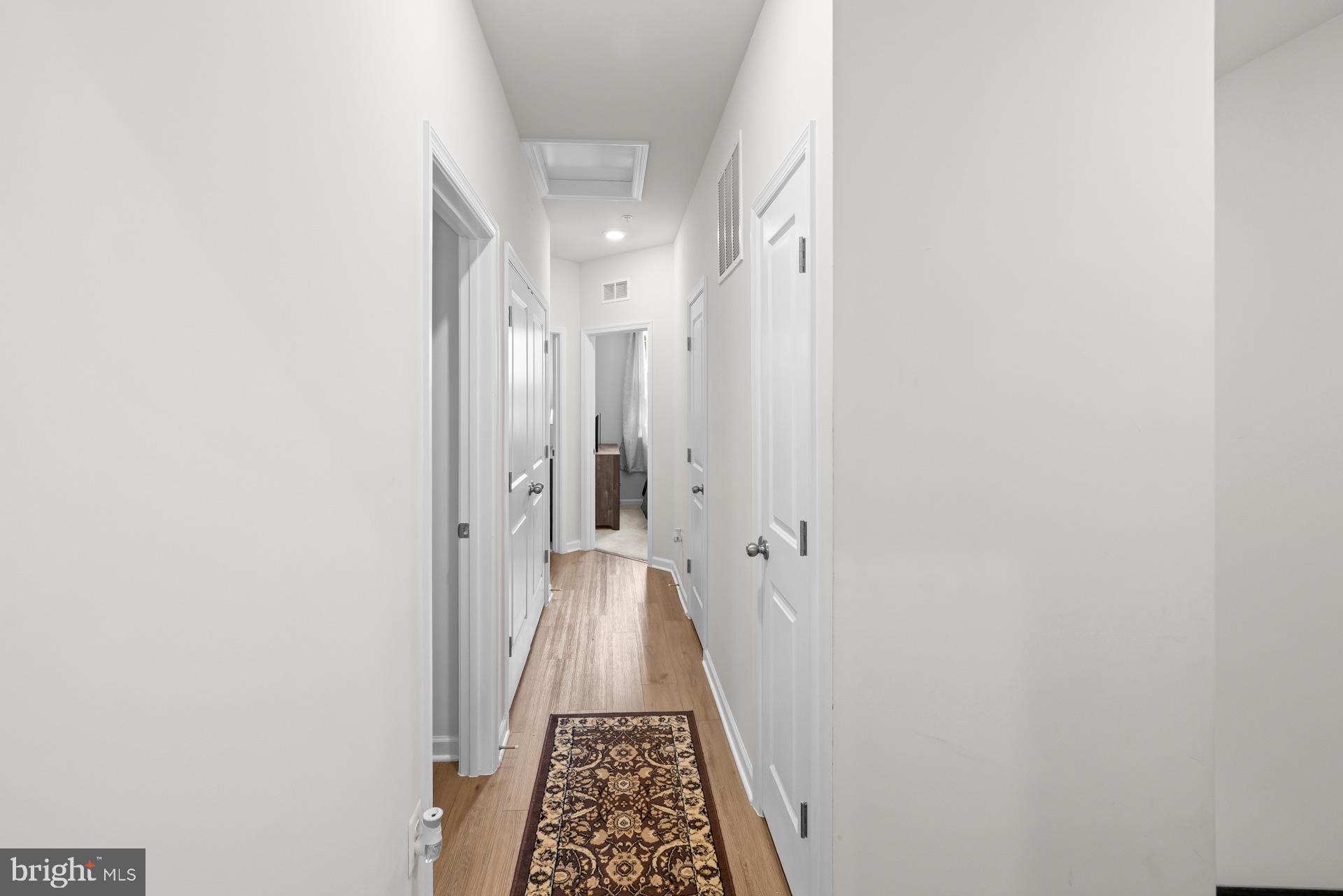 VISTA GARDENS - Residential