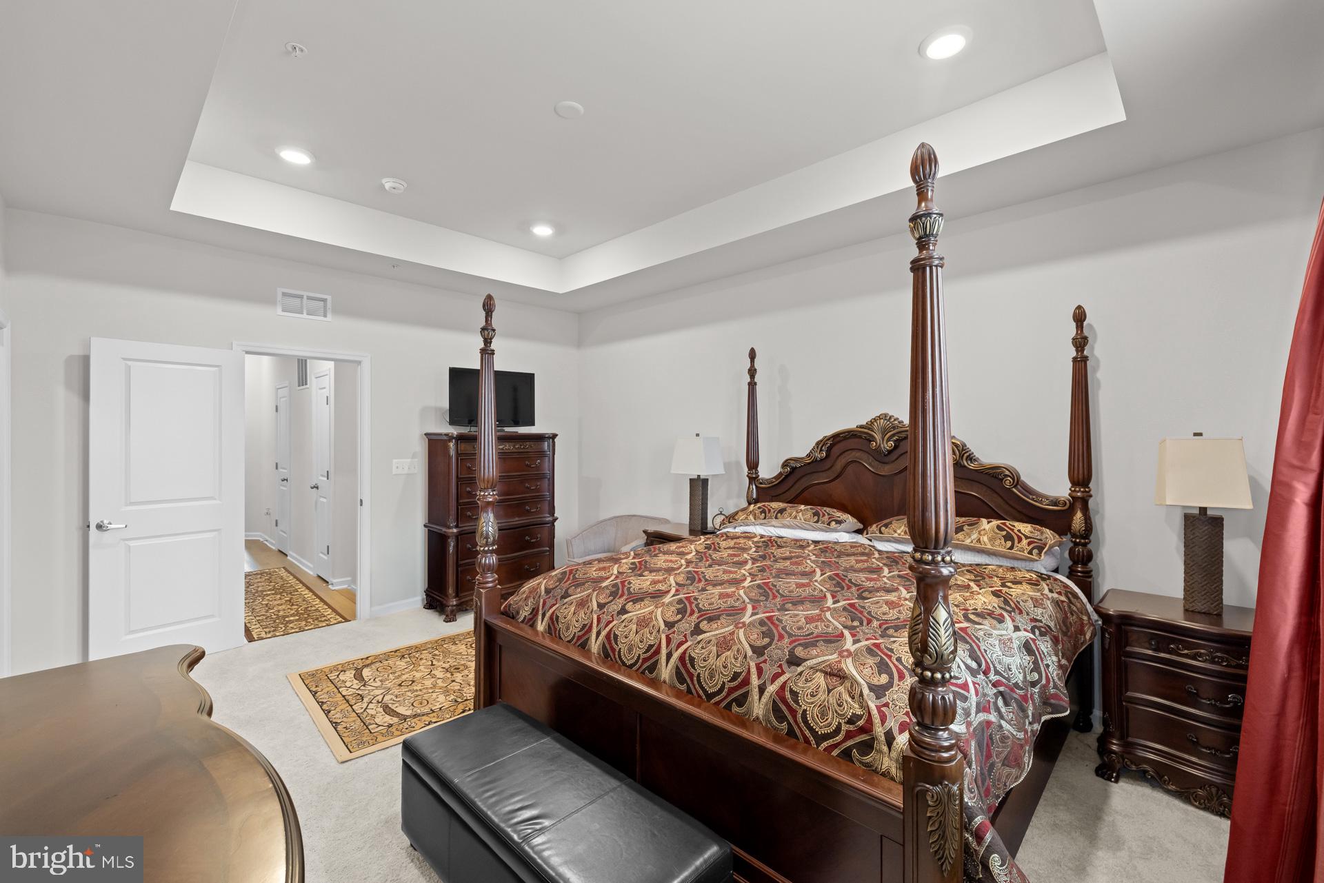 VISTA GARDENS - Residential